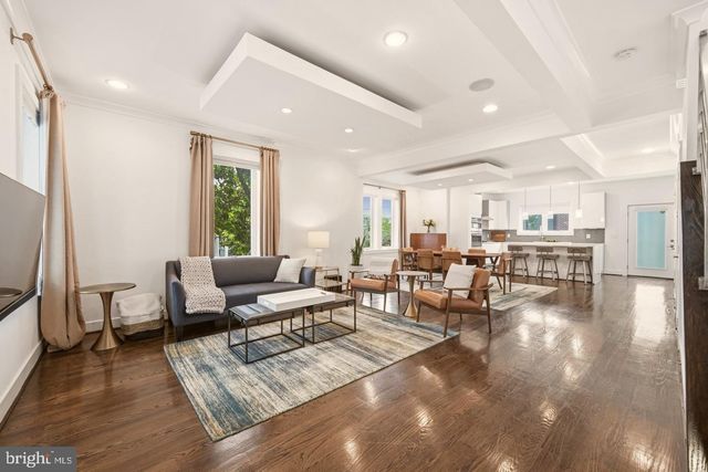 700 LONGFELLOW ST NW, Washington, DC 20011