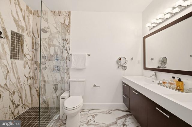 700 LONGFELLOW ST NW, Washington, DC 20011