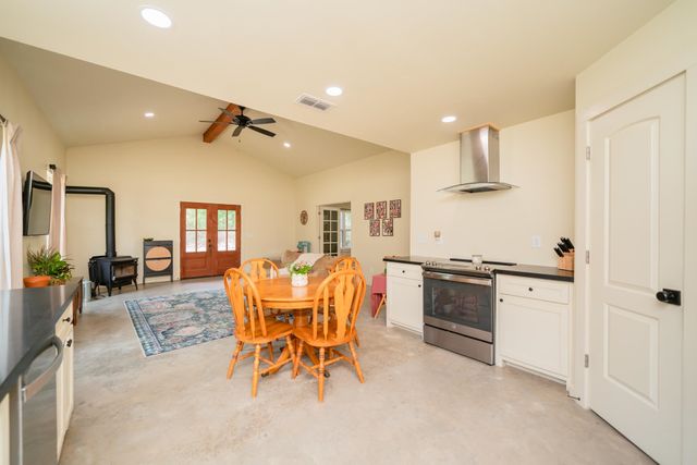 176 CR 3490, Hawkins, TX 75765
