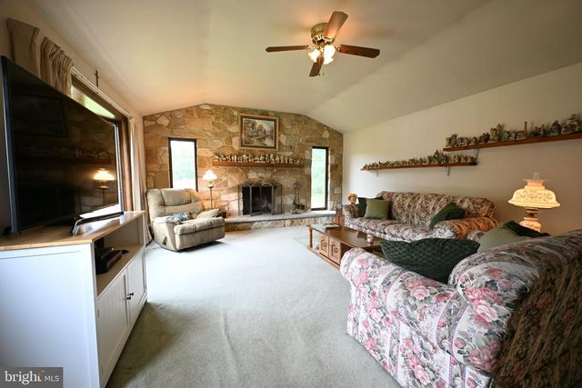 1503 E MALAGA RD, Williamstown, NJ 08094