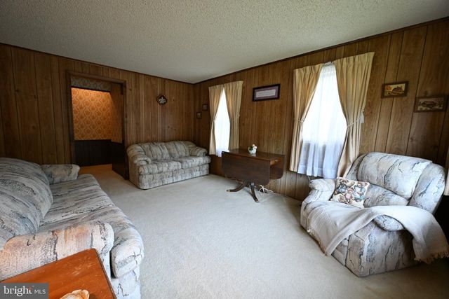 1503 E MALAGA RD, Williamstown, NJ 08094