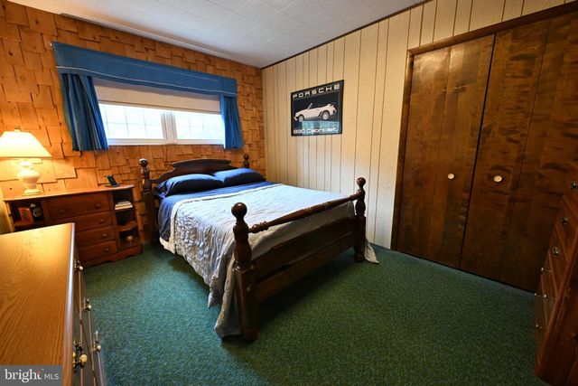 1503 E MALAGA RD, Williamstown, NJ 08094