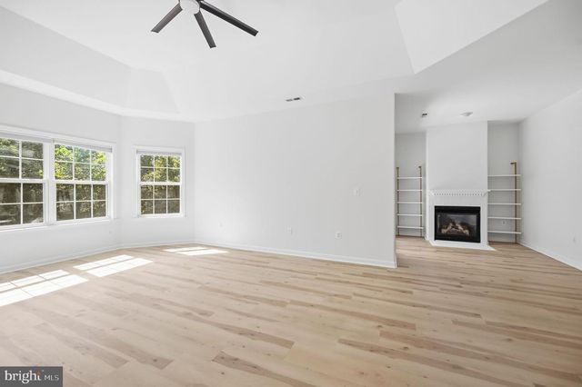 100 RIVER RIDGE LN, Fredericksburg, VA 22406