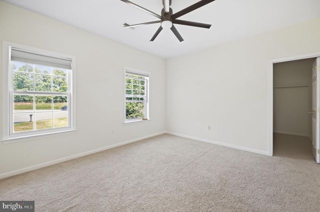 100 RIVER RIDGE LN, Fredericksburg, VA 22406