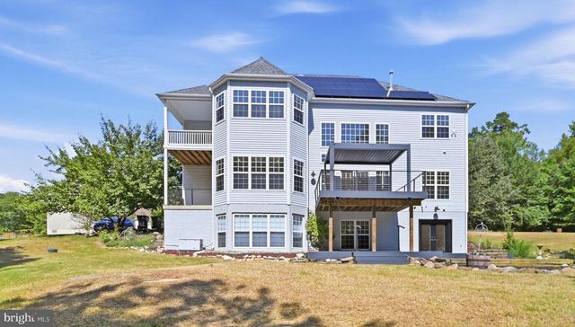 100 RIVER RIDGE LN, Fredericksburg, VA 22406