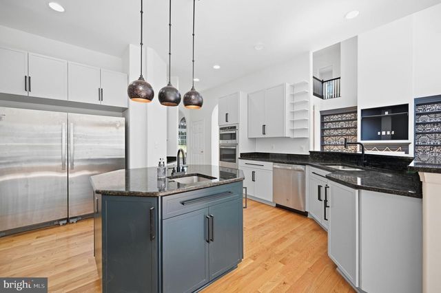 100 RIVER RIDGE LN, Fredericksburg, VA 22406