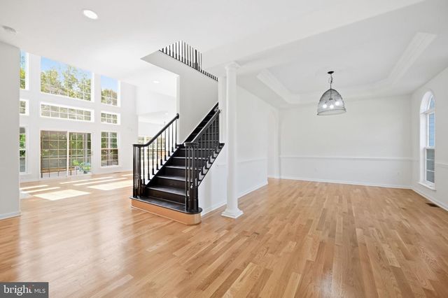 100 RIVER RIDGE LN, Fredericksburg, VA 22406