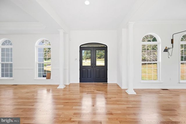 100 RIVER RIDGE LN, Fredericksburg, VA 22406
