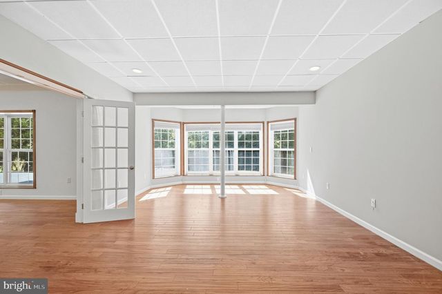 100 RIVER RIDGE LN, Fredericksburg, VA 22406