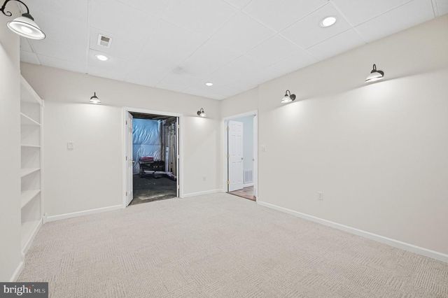 100 RIVER RIDGE LN, Fredericksburg, VA 22406
