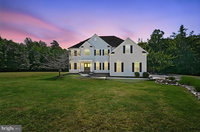 100 RIVER RIDGE LN, Fredericksburg, VA 22406