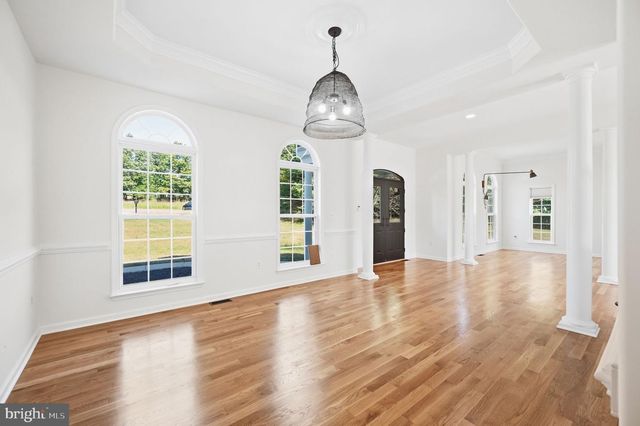 100 RIVER RIDGE LN, Fredericksburg, VA 22406