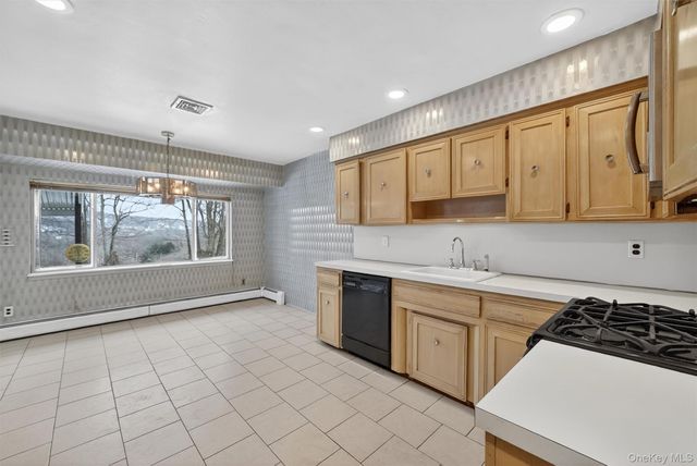 220 Ridge Road, New City, NY 10956