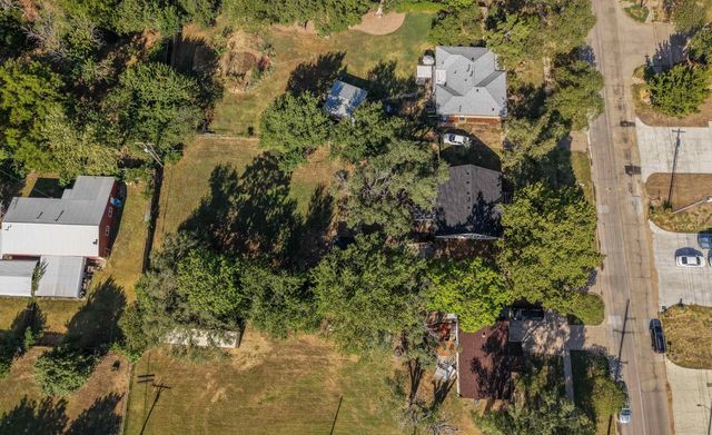 3321 W 9th St. N., Wichita, KS 67203