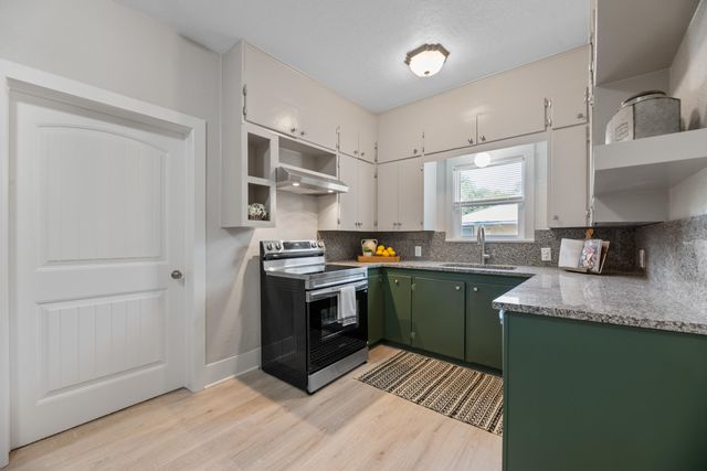 3321 W 9th St. N., Wichita, KS 67203