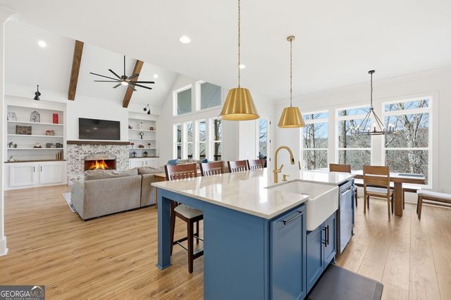 5575 Chestatee Landing Drive, Gainesville, GA 30506