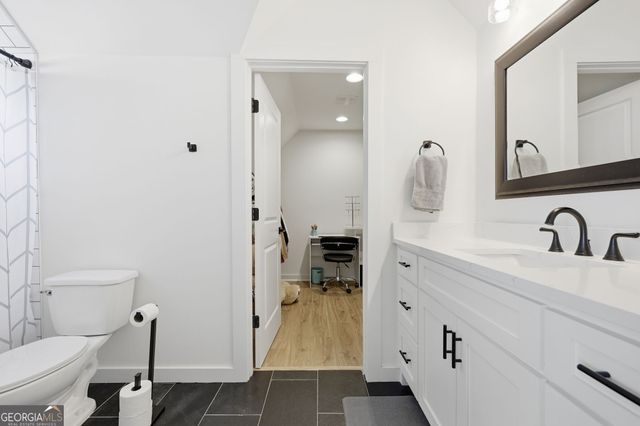 5575 Chestatee Landing Drive, Gainesville, GA 30506