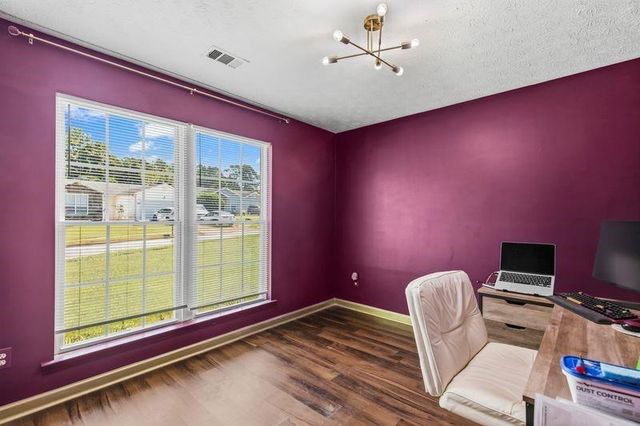 511 Lakecourt Drive, Mcdonough, GA 30253