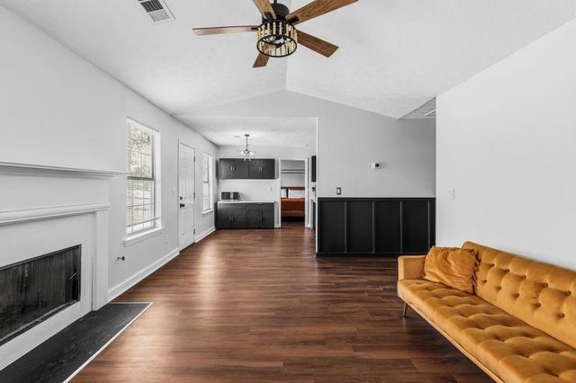 511 Lakecourt Drive, Mcdonough, GA 30253