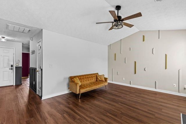 511 Lakecourt Drive, Mcdonough, GA 30253