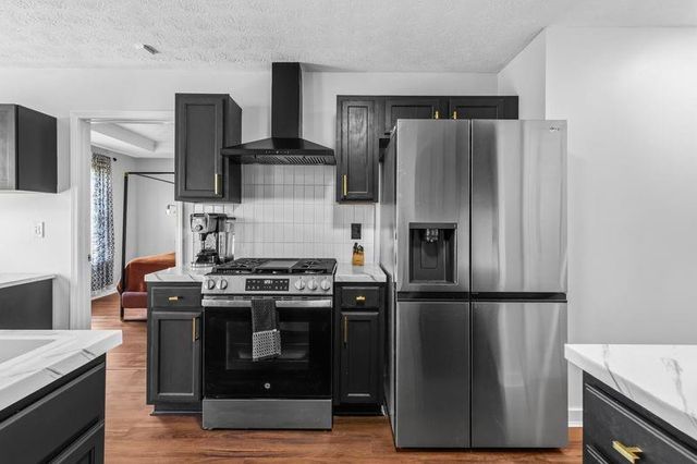 511 Lakecourt Drive, Mcdonough, GA 30253