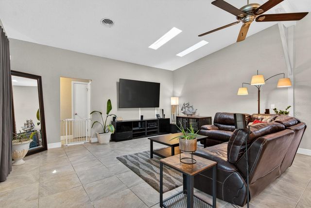 1424 S EVERGREEN AVENUE, Clearwater, FL 33756