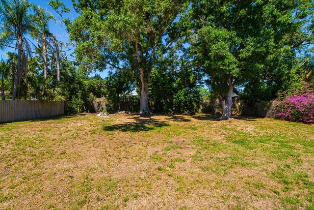 1424 S EVERGREEN AVENUE, Clearwater, FL 33756