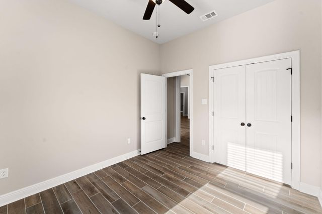 82 Campfire Cove, Freeport, FL 32439