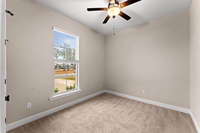 82 Campfire Cove, Freeport, FL 32439