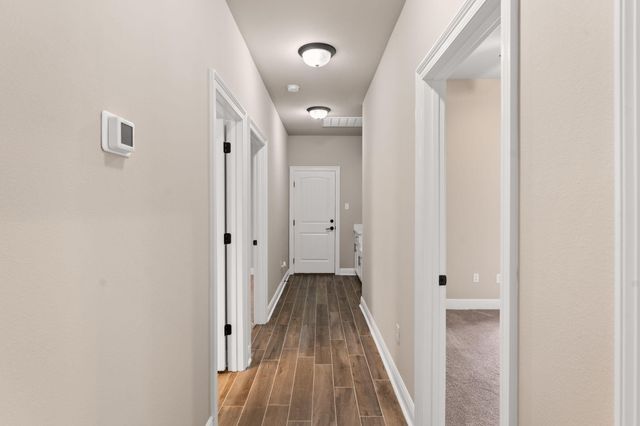 82 Campfire Cove, Freeport, FL 32439