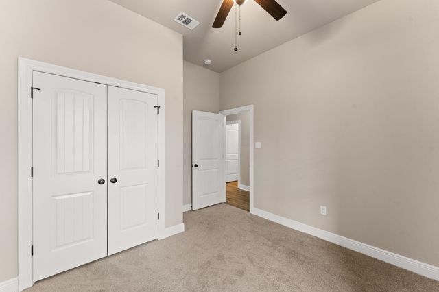 82 Campfire Cove, Freeport, FL 32439