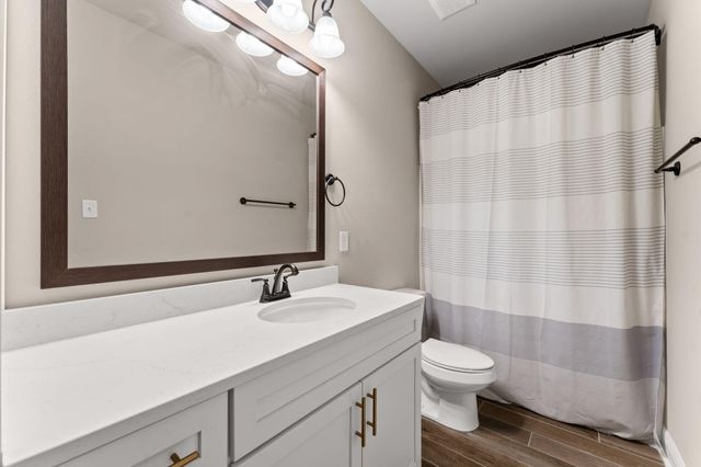 82 Campfire Cove, Freeport, FL 32439