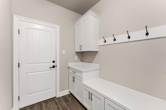 82 Campfire Cove, Freeport, FL 32439