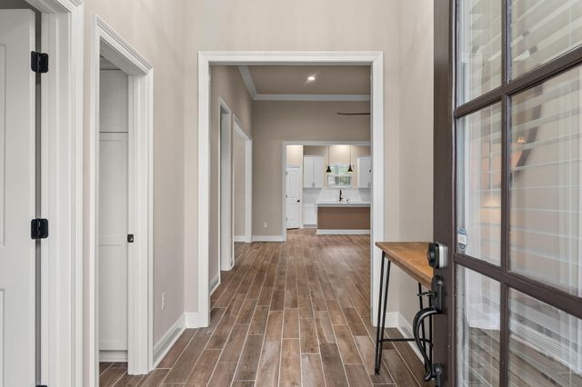 82 Campfire Cove, Freeport, FL 32439