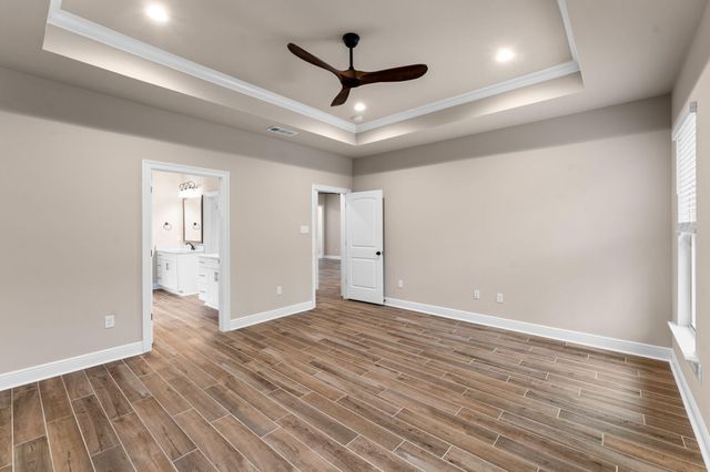 82 Campfire Cove, Freeport, FL 32439