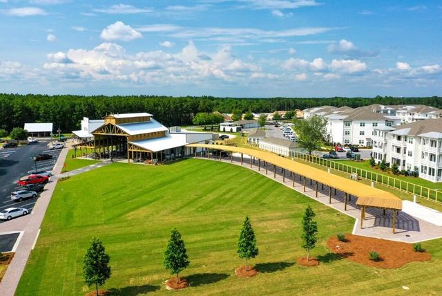 82 Campfire Cove, Freeport, FL 32439