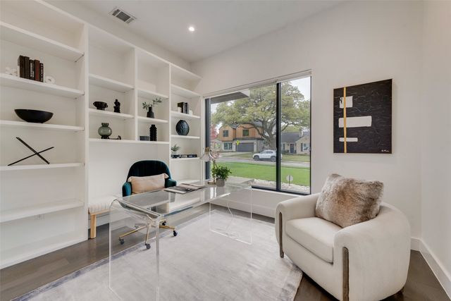 6420 Kenwood Avenue, Dallas, TX 75214