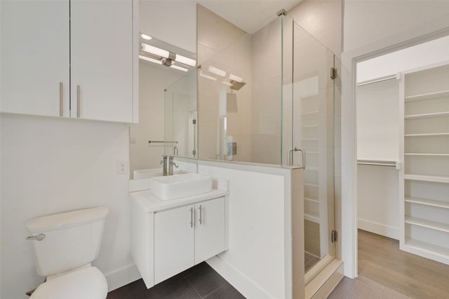 6420 Kenwood Avenue, Dallas, TX 75214