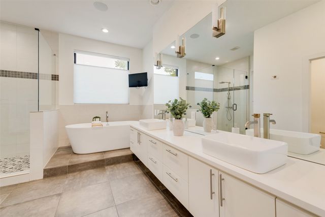 6420 Kenwood Avenue, Dallas, TX 75214