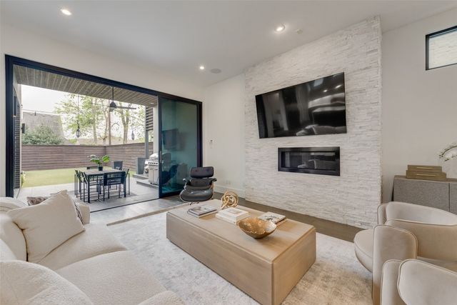 6420 Kenwood Avenue, Dallas, TX 75214