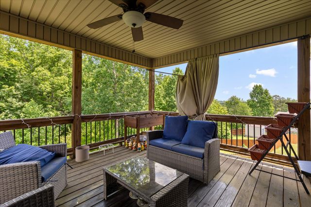 1095 Longo Drive, Soddy Daisy, TN 37379