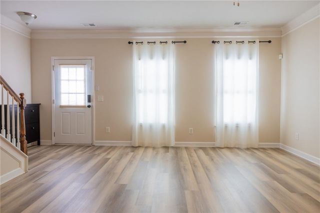 1232 Harris Commons Place 1213, Roswell, GA 30076