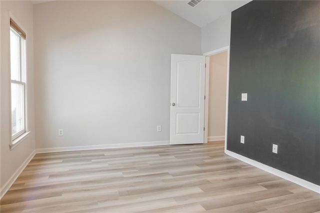 1232 Harris Commons Place 1213, Roswell, GA 30076