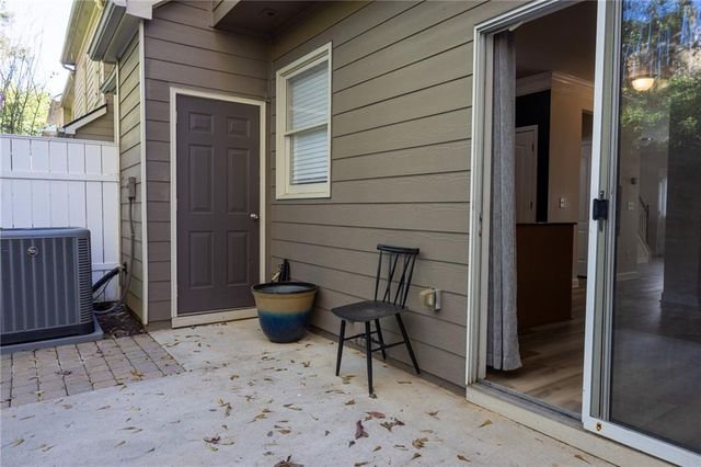 1232 Harris Commons Place 1213, Roswell, GA 30076