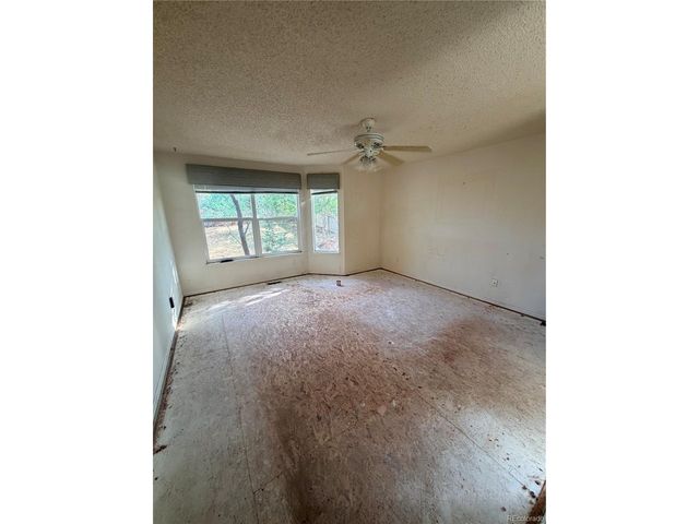 19555 E Tufts Cir, Aurora, CO 80015