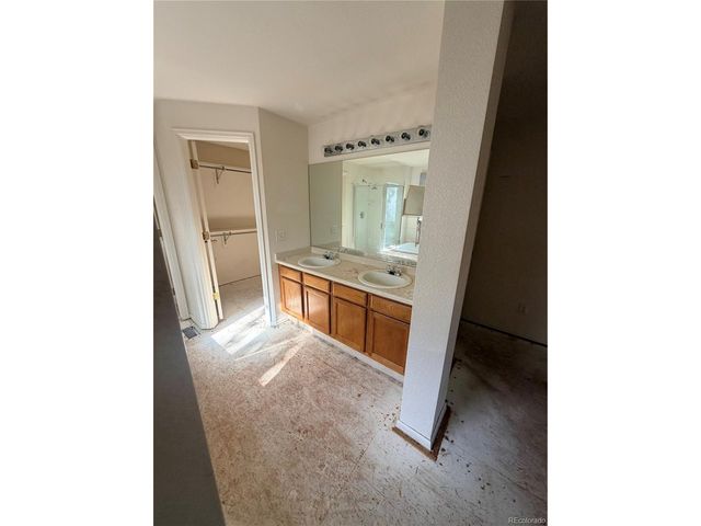 19555 E Tufts Cir, Aurora, CO 80015