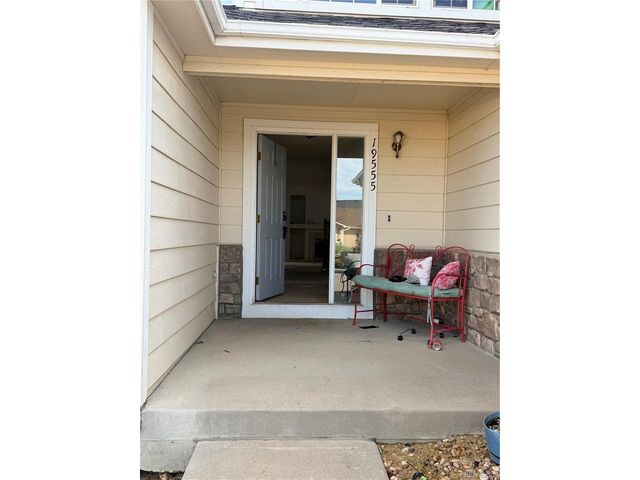 19555 E Tufts Cir, Aurora, CO 80015