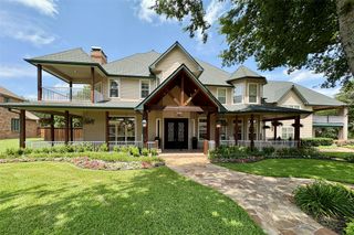 3056 N Camino Lagos, Grand Prairie, TX 75054
