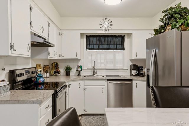 1111 E Washburn Place, Saginaw, MI 48602