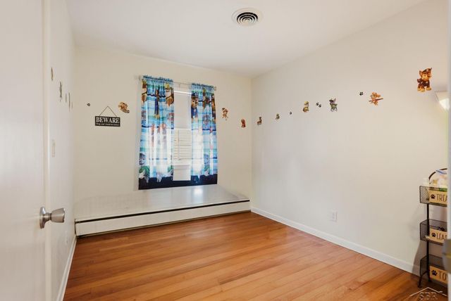 1111 E Washburn Place, Saginaw, MI 48602